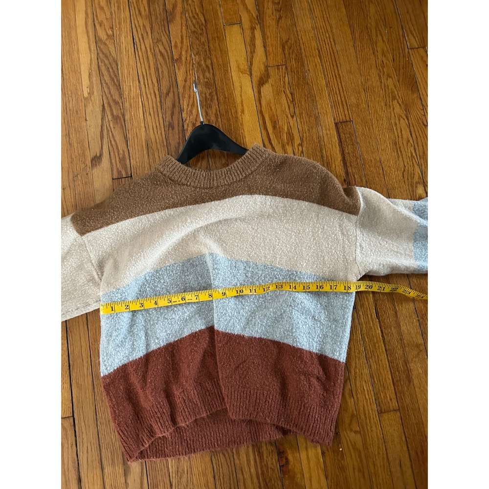 Cozy Colorblock Striped Boucle Knit Sweater - Picture 4 of 6